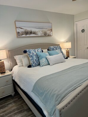 2 habitaciones, cuna de viaje, wifi gratis y ropa de cama