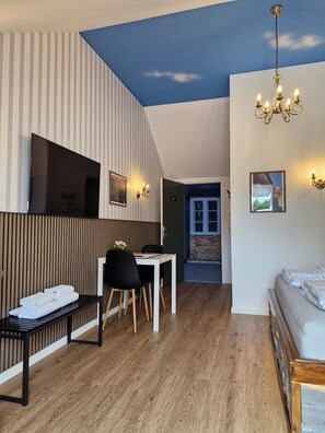 Exclusive Double Room | 1 bedroom, premium bedding, individually decorated