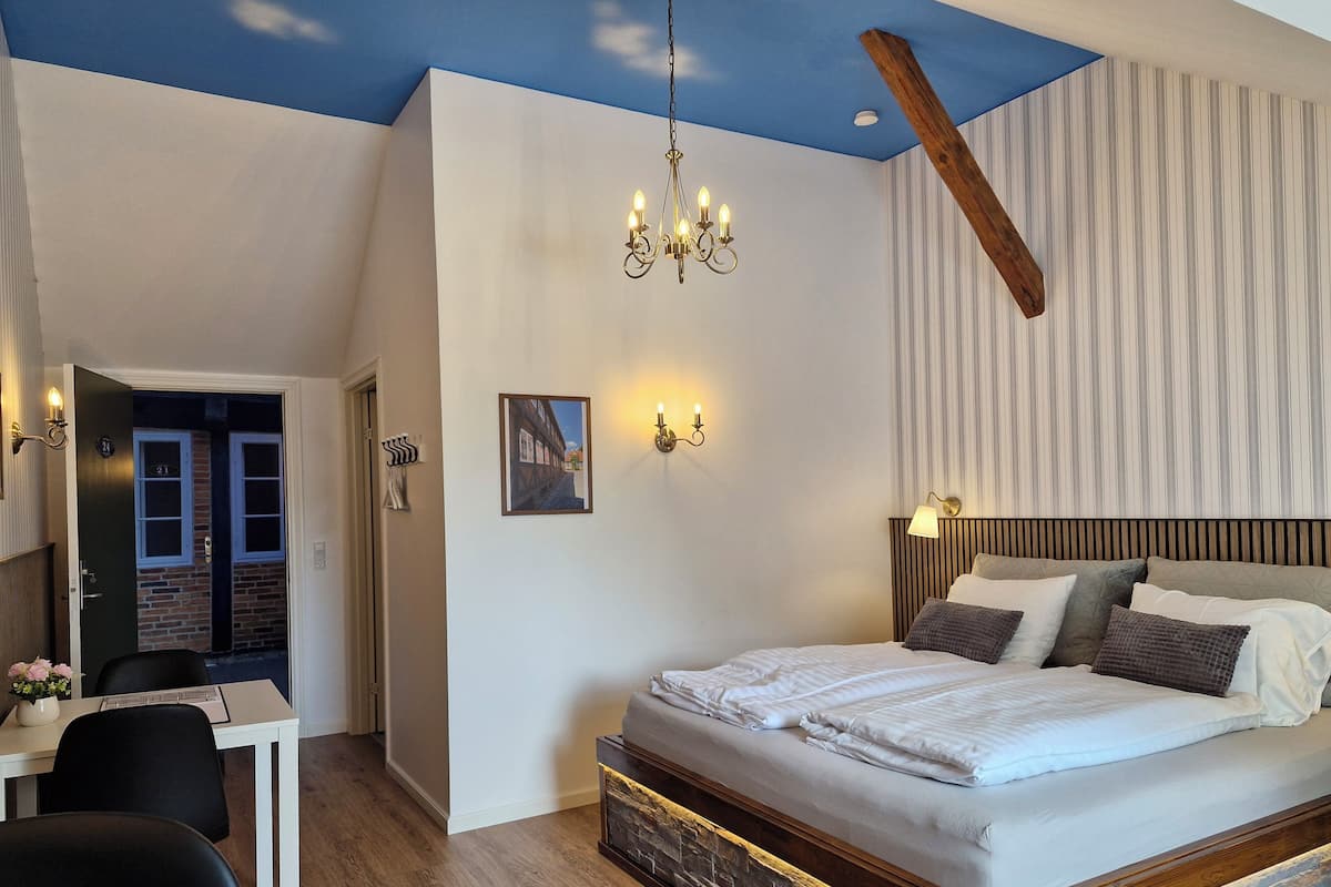 Exclusive Double Room | 1 bedroom, premium bedding, blackout drapes, cribs (surcharge)