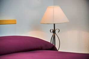 2 bedrooms, in-room safe, individually decorated, individually furnished