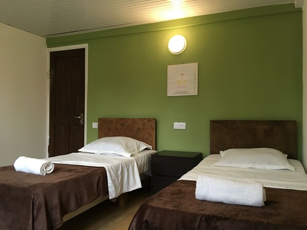 Basic Twin Room, 2 Single Beds, Non Smoking | 1 bedroom, free WiFi