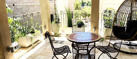 Deluxe Duplex, 2 Bedrooms | Terrace/patio