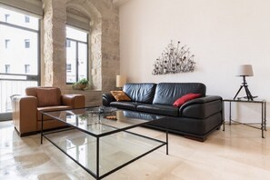 Interior - RENTAL ISRAEL- Modern aprt near Mamilla (Jerusalem)