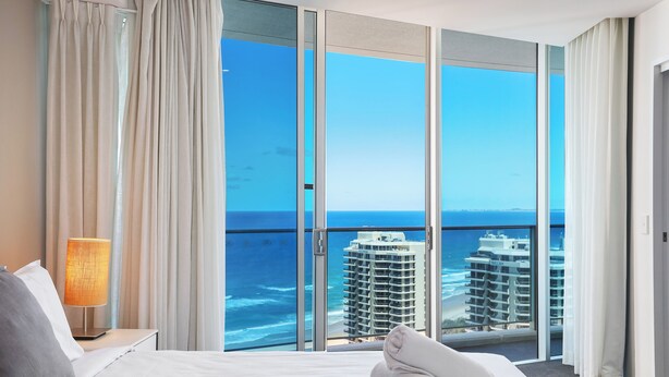 2 bedrooms, iron/ironing board, free WiFi, bed sheets - TOP FLOOR H Residence 13204 - Level 32 2 bedrooms (Surfers Paradise)