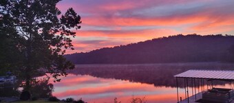 Relaxing escape or fishing getaway! Central location for hiking, wineries, fun  