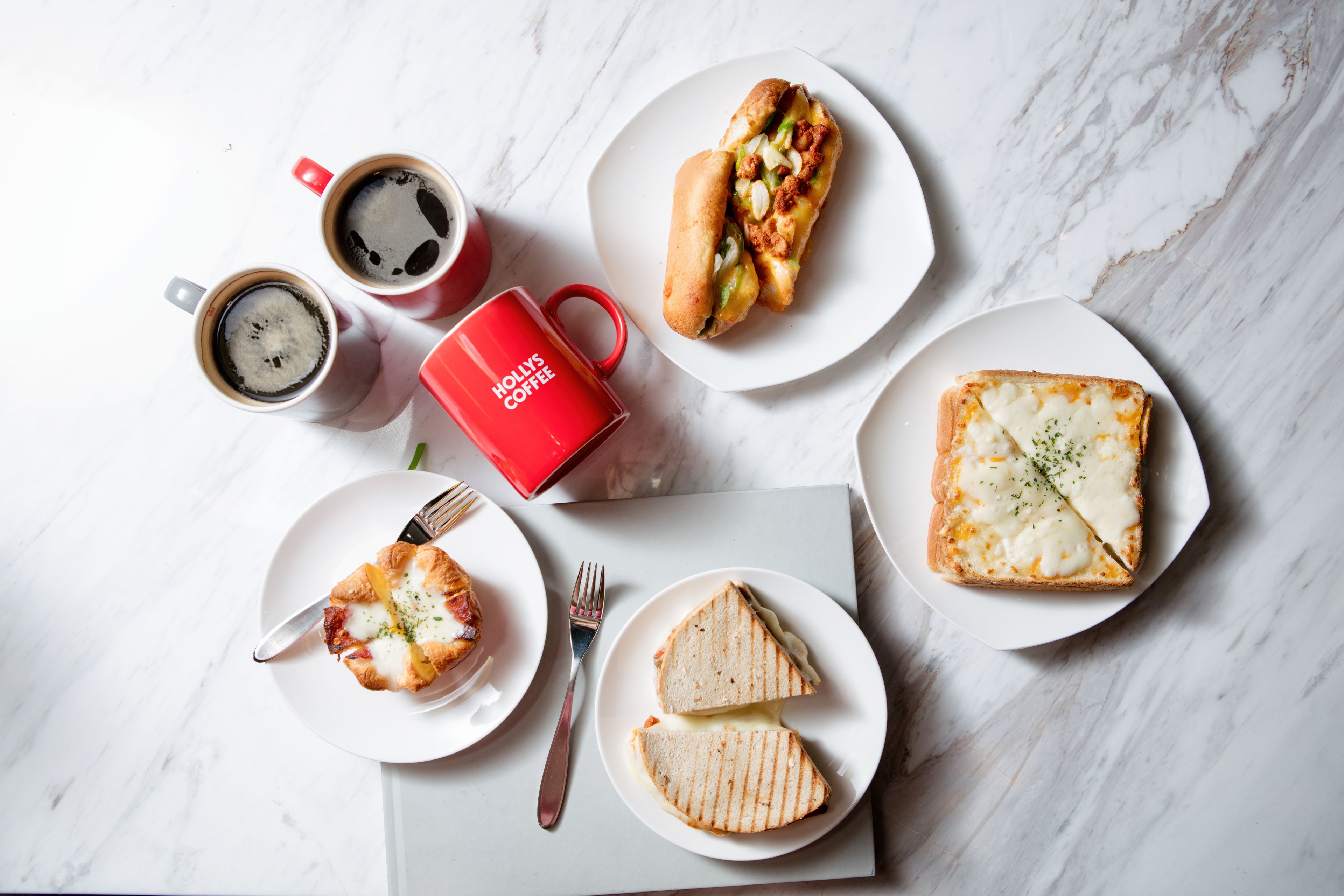 free daily self-service breakfast