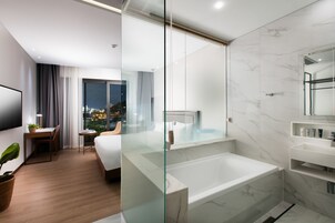 Bañera profunda