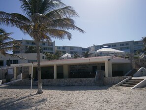 Exterior - Beach Resort in Zona Hotelera Cancun Amenities Included
Beach, Pool, Kitchen, (Zona Hotelera)