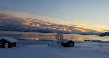 Fire soverom hus med hav og fjellutsikt