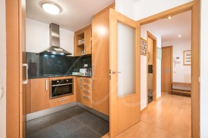 Frigorífic, microones, forn i rentaplats 