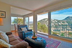 Fernseher, Stereoanlage