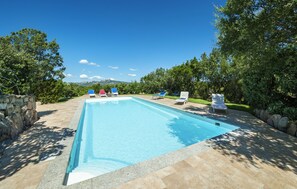 Outdoor pool - Wonderful Villa with swimming pool (shared) (Porto Cervo)