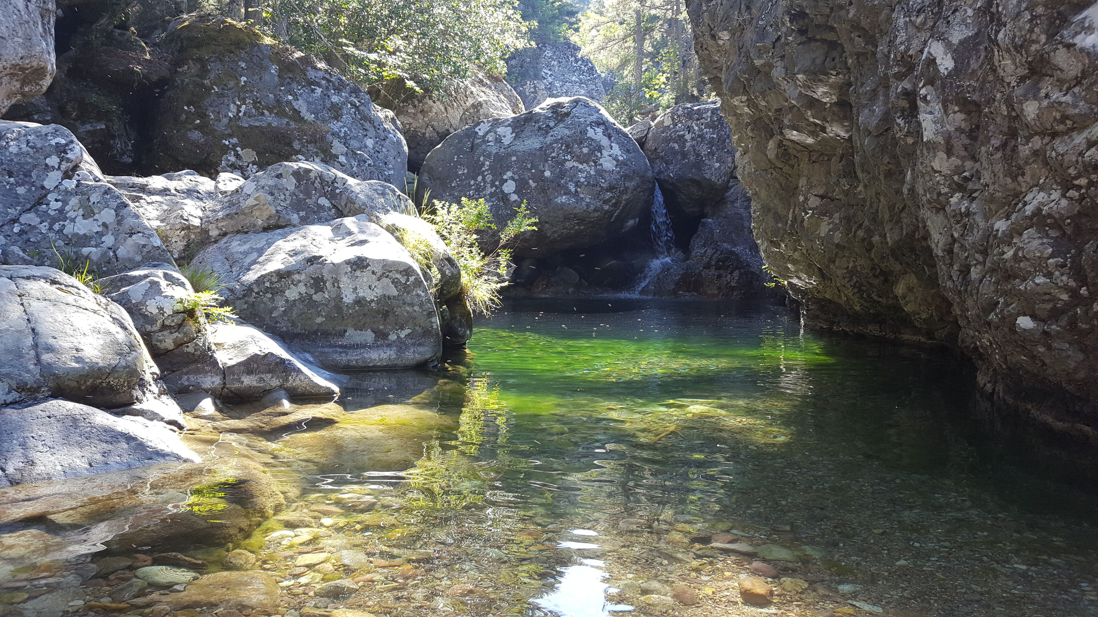 baignade en rivière à Tartagine