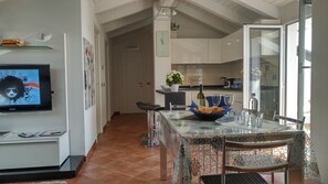 Dining - Casa Marcone charming apartment between the Cinque Terre, Tigullio and Portofino (Deiva Marina)