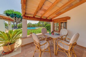 Outdoor dining - Villa Salsa for six people with pool and Bbq (Puerto Pollensa)