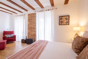 1 bedroom, iron/ironing board, free WiFi, bed sheets