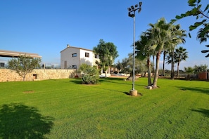Property grounds - Son Sastre 024 luxurious villa with large swimming pool, air conditioning, garden and terrace (Muro)