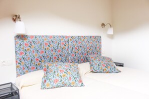 2 chambres, bureau, Wi-Fi gratuit, draps fournis