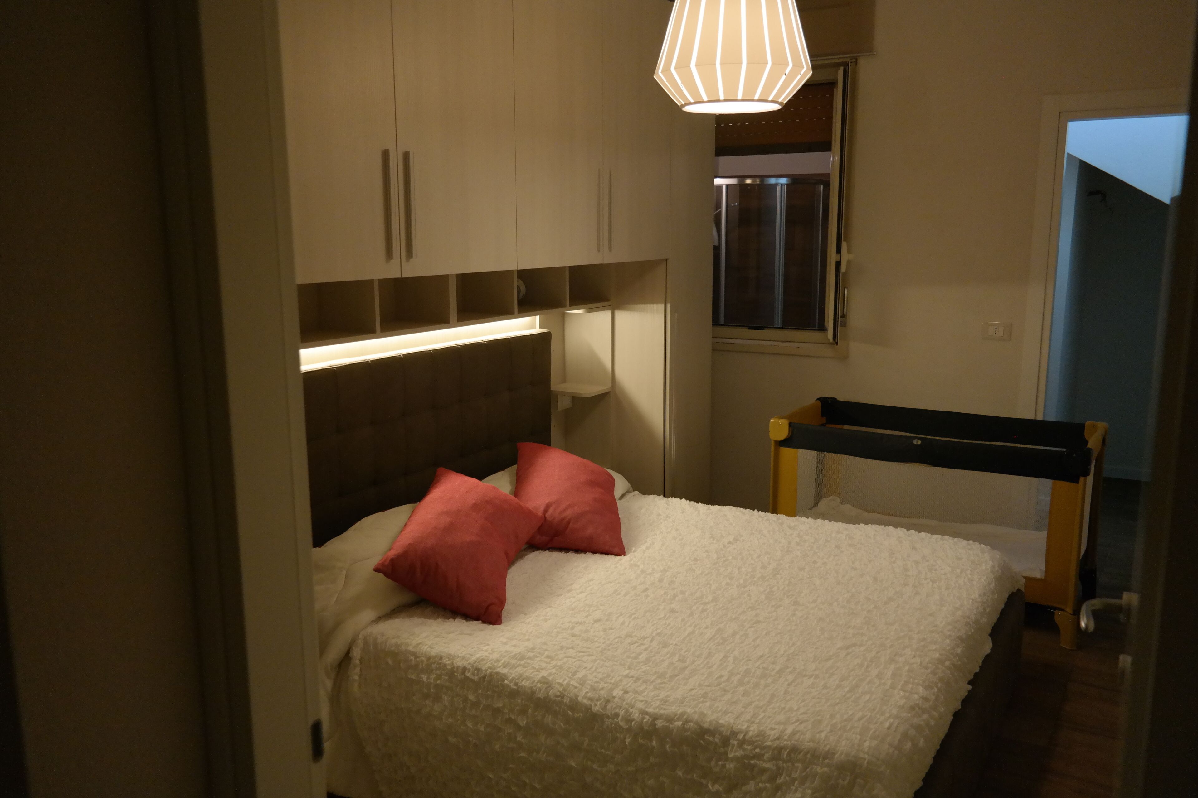 3 Schlafzimmer, Bügeleisen/Bügelbrett