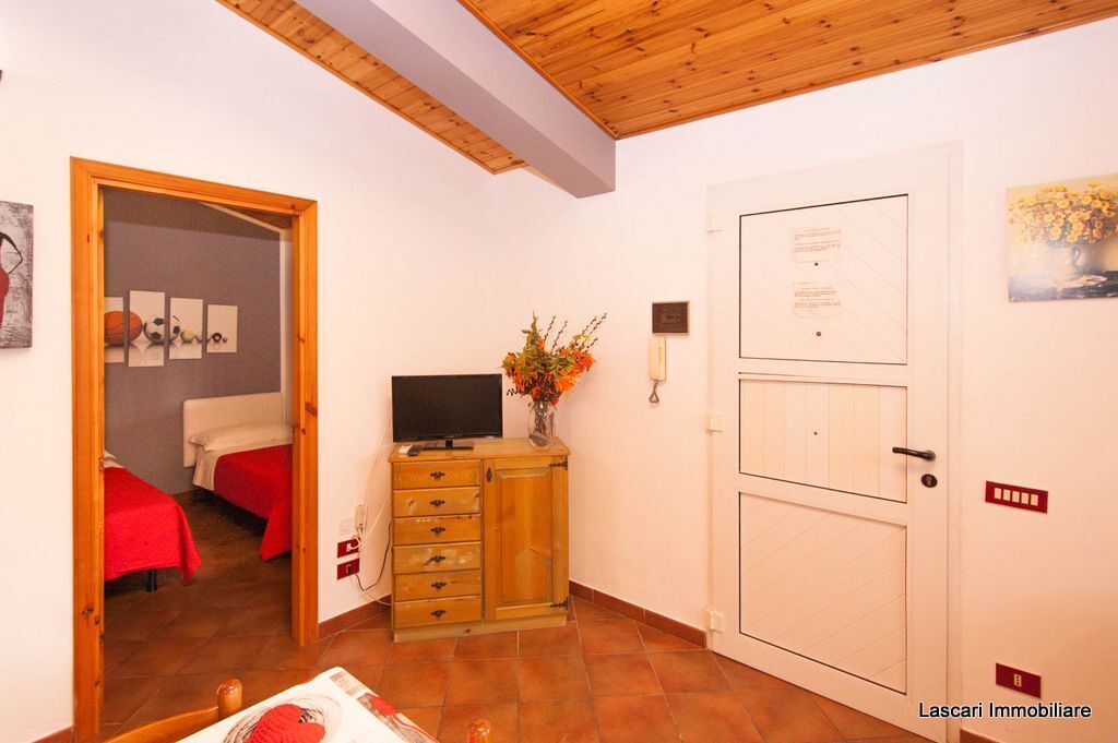 2 bedrooms, iron/ironing board, free WiFi