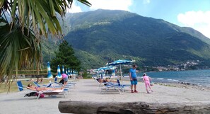 Beach nearby - LARGE APARTMENT BETWEEN LAKE & MOUNTAINS (Verceia)