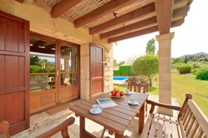 Outdoor dining - Villa Xinito for four people with pool (Pollensa)
