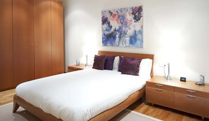 3 habitaciones, tabla de planchar con plancha y wifi gratis 