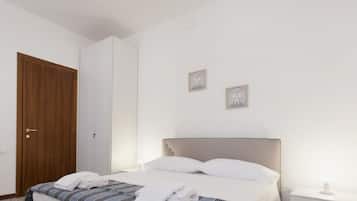 Bügeleisen/Bügelbrett, kostenloses WLAN, Bettwäsche