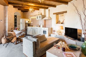 TV, fireplace, DVD player, stereo