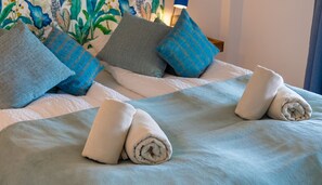 3 chambres, fer et planche à repasser, Wi-Fi gratuit, draps fournis