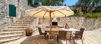 Family Paxos villa with private pool and stunning views