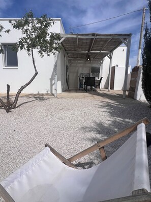 Outdoor dining - CHLOE'S ROOMS, Salento - Gallipoli Chimney Room (Taviano, Gallipoli)