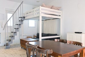 Interior - CITY CENTER- ATOCHA ST.  Studio. 4 PAX (Madrid)