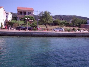 Third-party on-site parking