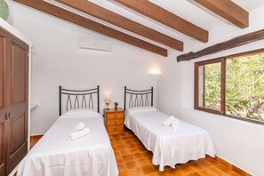 2 室のベッドルーム、セーフティボックス (室内)、アイロン / アイロン台、WiFi (無料)