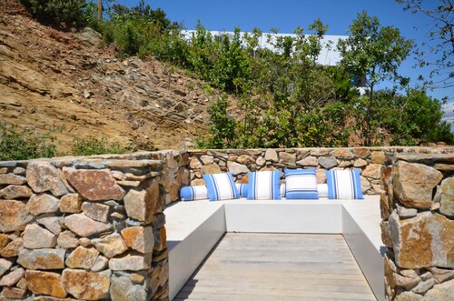 Holiday rental villa with swimming pool in Begur, Sa Tuna