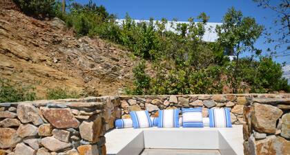 Holiday rental villa with swimming pool in Begur, Sa Tuna