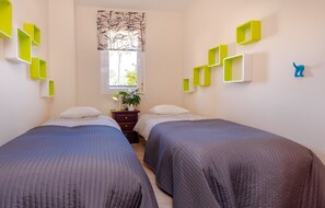 2 habitaciones, tabla de planchar con plancha y wifi gratis 