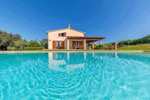 Villa Can Lleida Valero for eigth people with pool and jacuzzi