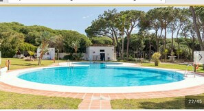 Outdoor pool - Dream urbanization in Calahonda, Mijas Costa, beachfront (Mijas)