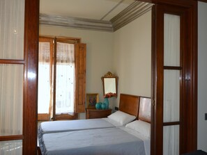 3 bedrooms, desk, iron/ironing board, Internet - Guixols CostaBravaSi - Beach, A/C, Parking, wifi (Sant Feliu de Guíxols)