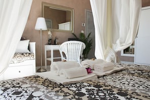 3 bedrooms, iron/ironing board, free WiFi, bed sheets - Luxury experience with breathtaking Vatican view (Roma)