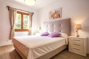 3 soverom, strykejern/-brett, wi-fi (inkludert) og sengetøy