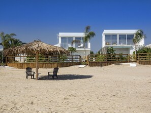 Exterior - Fabulous seafront villa in Donnalucata, Sicily (Donnalucata)
