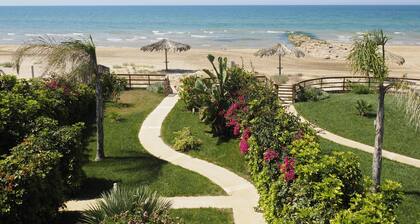 Fabulous seafront villa in Donnalucata, Sicily