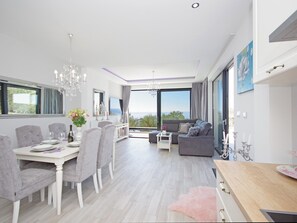 Interior - Modern holiday house Anja with heated pool and sea view, 3 bedrooms 6+2 pers. (Makarska)