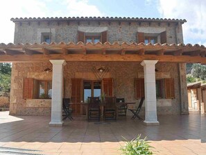 Outdoor dining - Finca Can Mirlo in en Santa Maria (Marratxi)