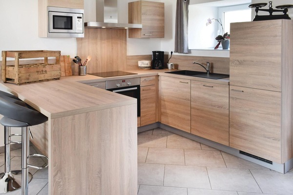 Frigorífico, horno, placa de cocina y lavavajillas