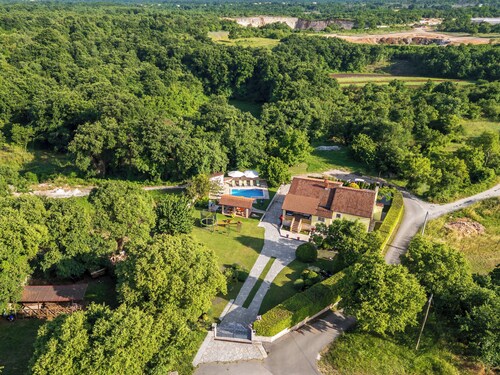 Maison de vacances dans un cadre naturel au cœur de l'Istrie, idéal pour des vacances en famille