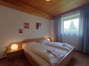 2 bedrooms, in-room safe, iron/ironing board, free WiFi - Profelt Apartment B, für 4,zentrale Lage, große Te (Uttendorf)